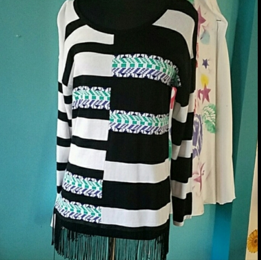 Context L&T Fringe Bottom Sweater